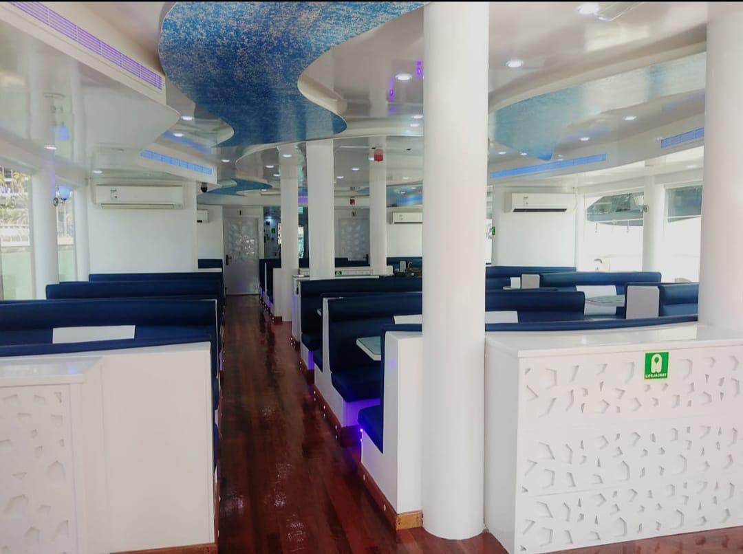 silver dhow cruise – dubai marina