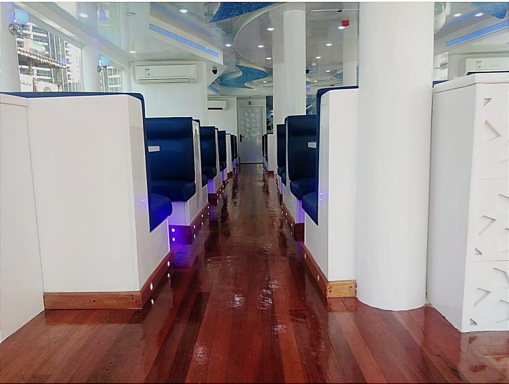 silver dhow cruise – dubai marina