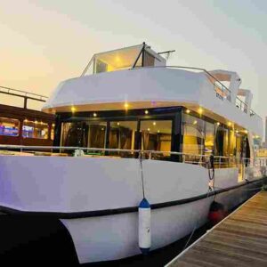 premium luxury cruise – dubai canal