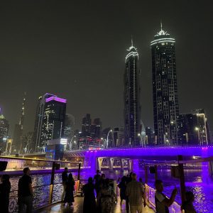 white yacht luxury premium – dubai canal