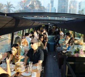 bustronomy dubai brunch & tour