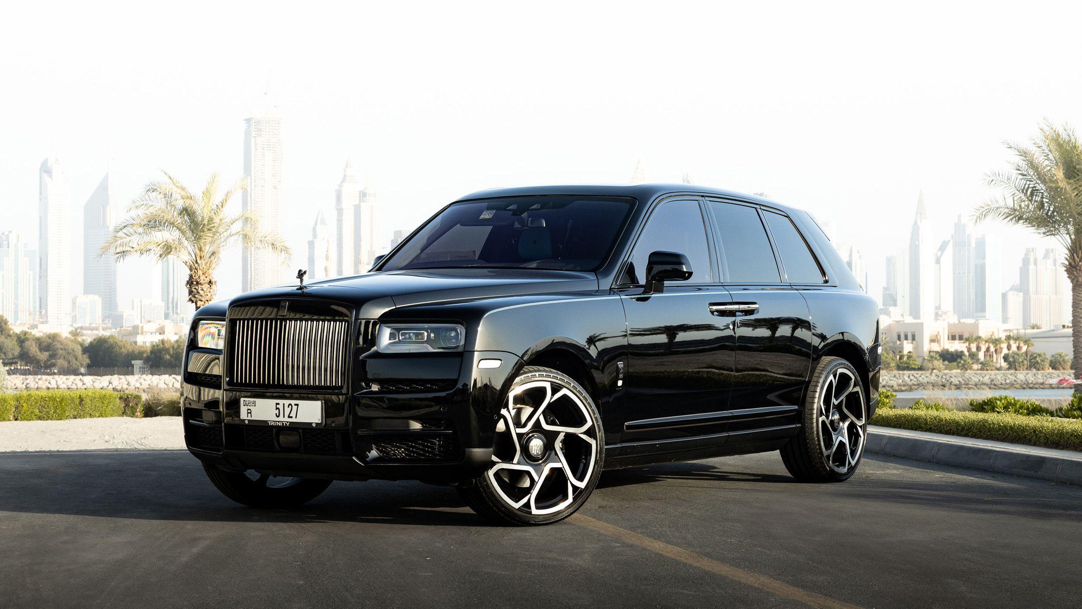Super luxury car rental Dubai featuring Rolls-Royce Phantom, Cullinan and BMW 7 Series luxury vehicles
